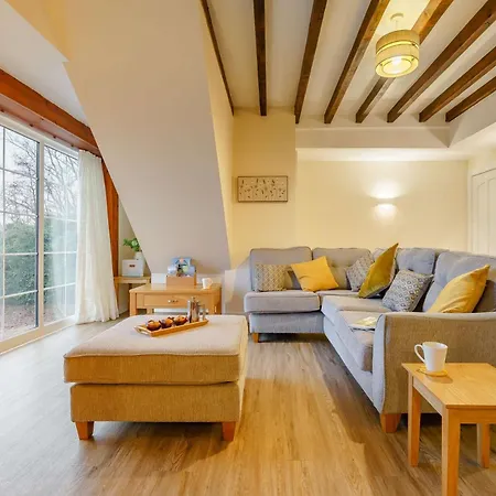 3 Bed In Whitby 90810 Holiday home Aislaby