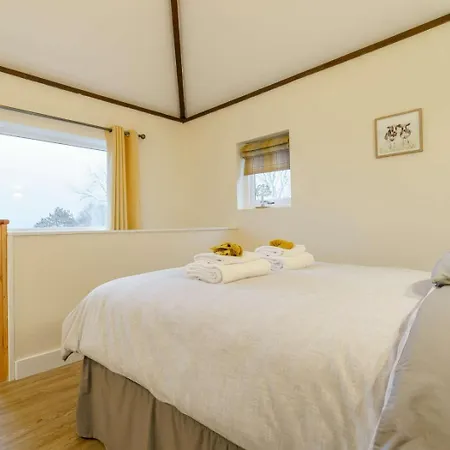 3 Bed In Whitby Oc-90810